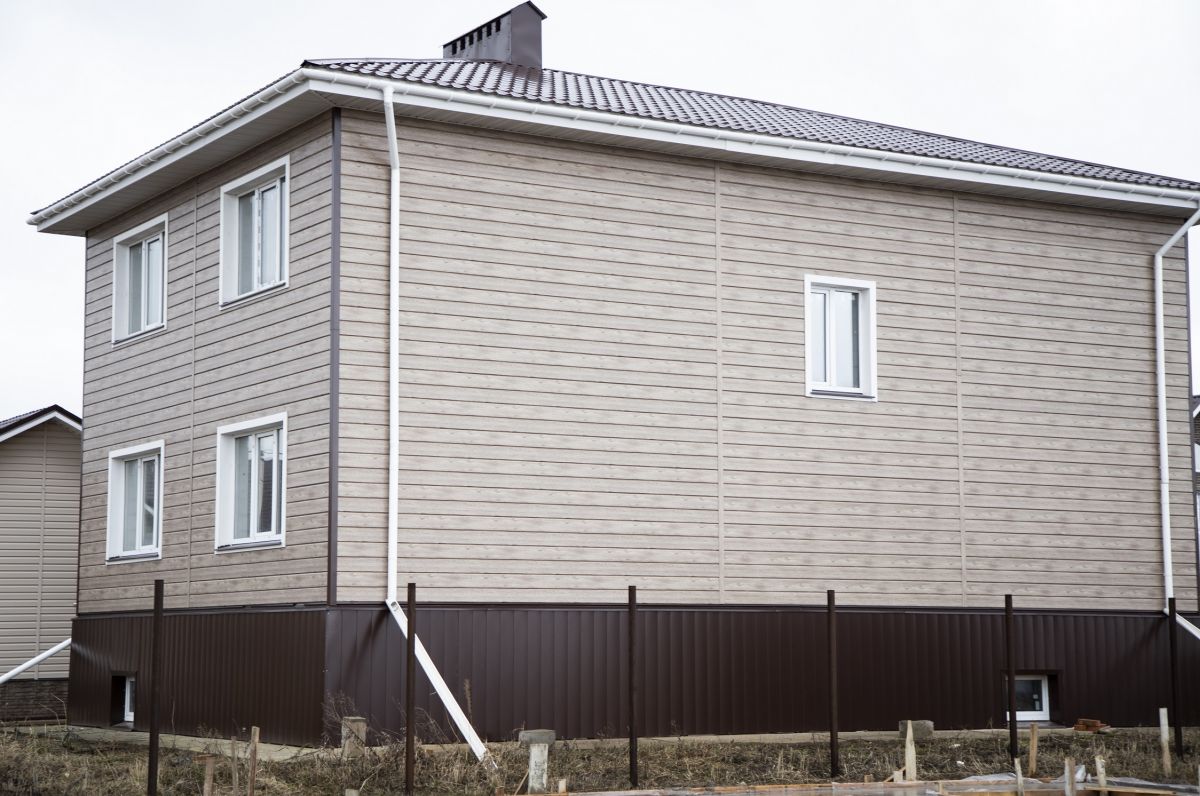 Grand Line Сайдинг Вертикаль prof Pe 0,45 мм Ral 9006 — изображение 5