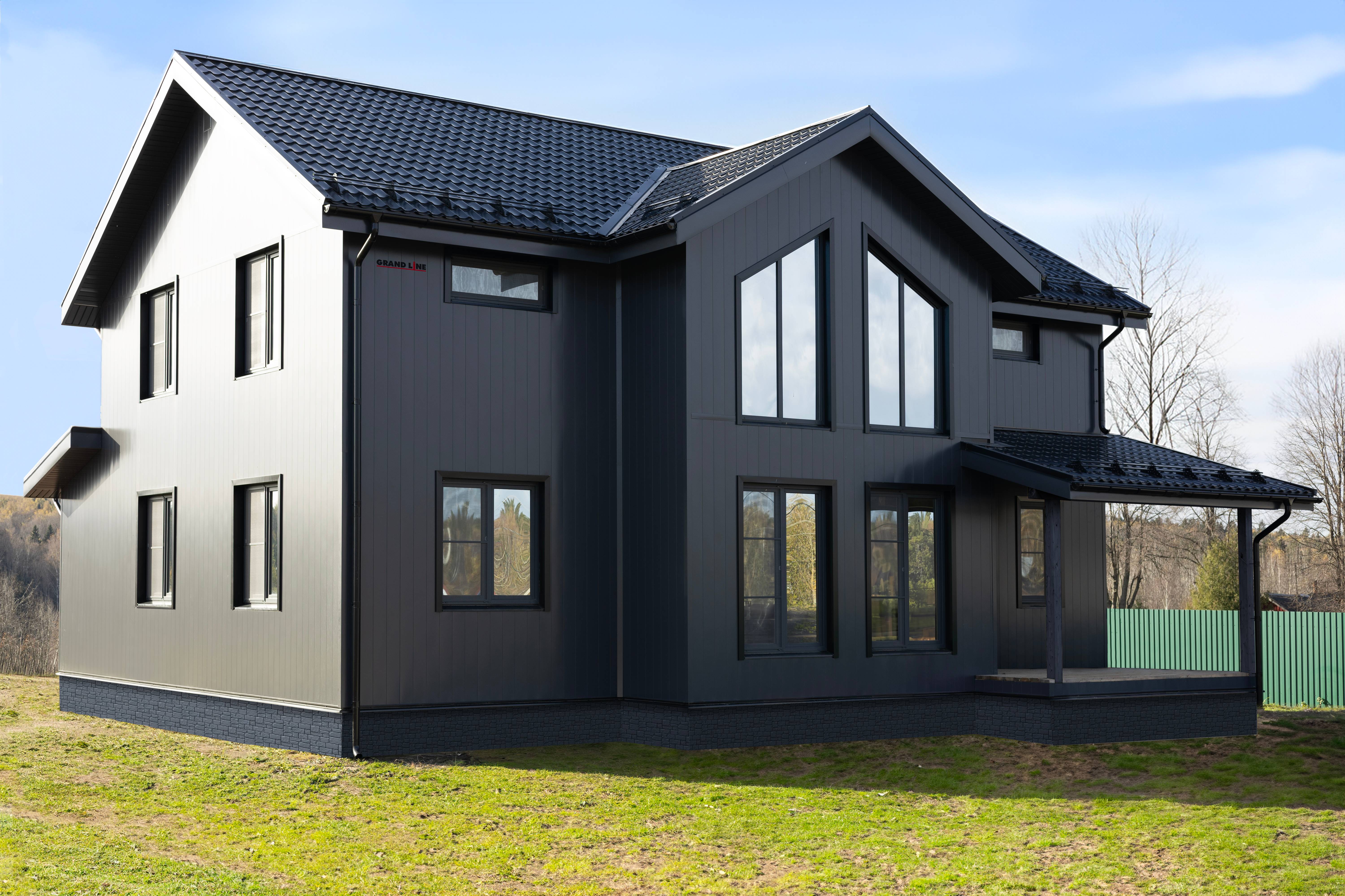 Grand Line Металлочерепица Классик Satin 0,5 мм Ral 9005 — изображение 4